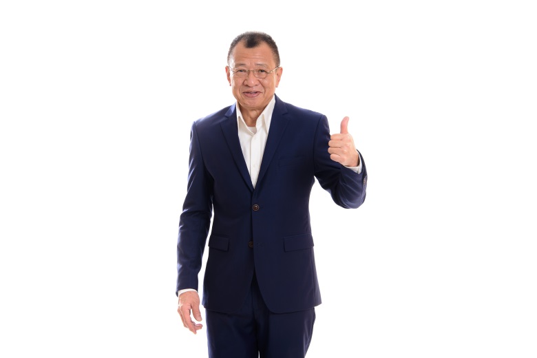 许绍雄代言价格咨询香港著名演员明星代言公司星传经纪